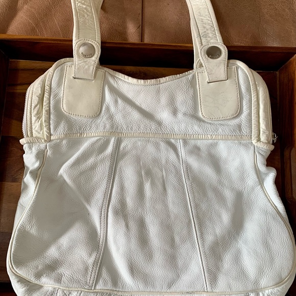 GUSSTO Black & White Leather Handbag - Picture 2 of 15